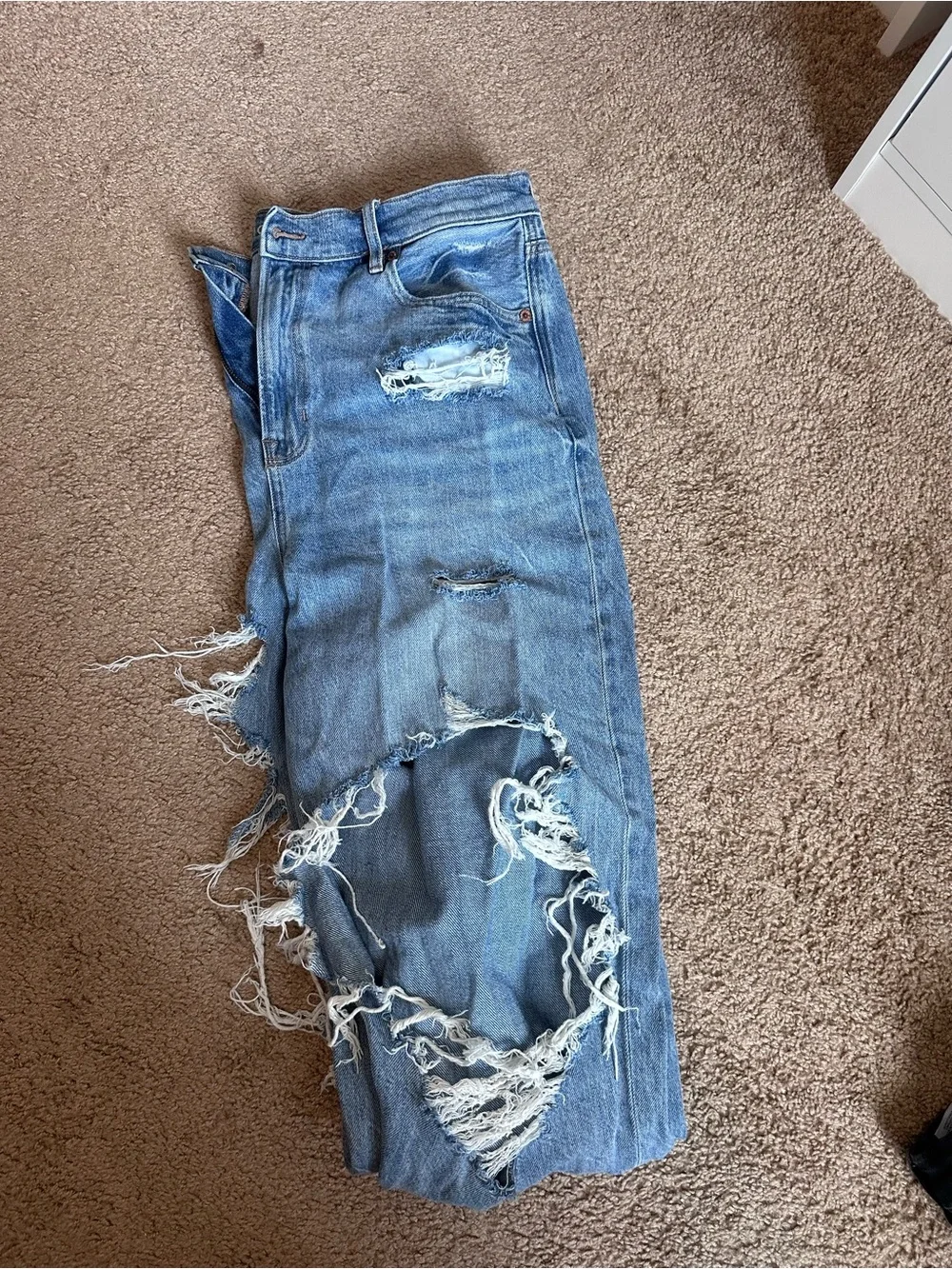 Distressed Light Blue Women’s Jeans